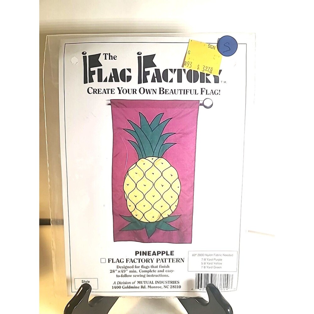 New Sealed The Flag Factory "Pineapple" Pattern Create Your Own Flag 28" X 49"